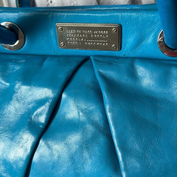 Marc Jacobs  Marc by Marc Satchel Crossbody bag  smooth leather  bright blue EUC - Picture 4 of 17